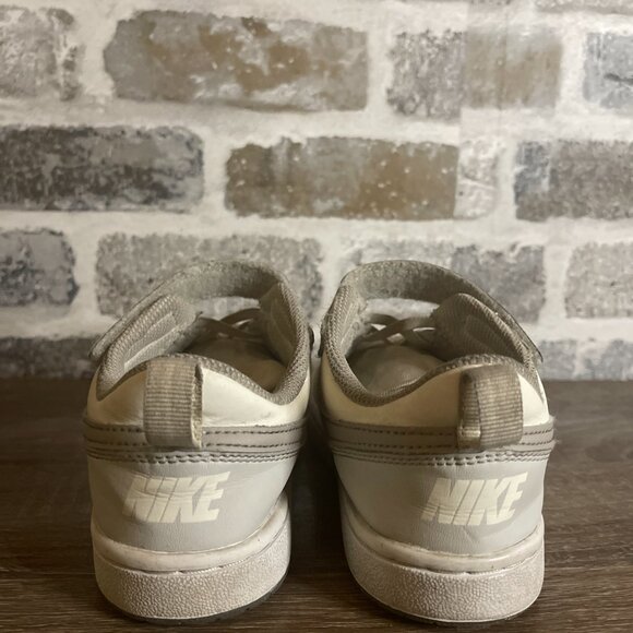Boy's Nike Court Borough Low 2 – White/Light Smoke Grey (Size 1 Y) - Picture 5 of 5